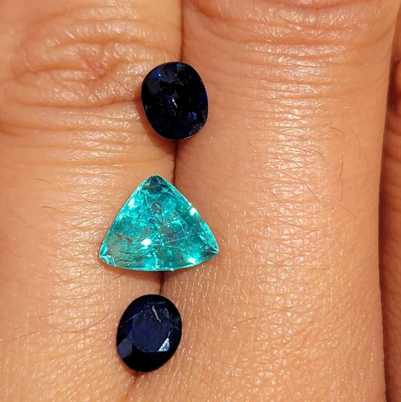 🌴🌊Summer Sale!🌊🌴Paraiba Tourmaline And Sapphire Rare Gemstone Parcel - Picture 7 of 8